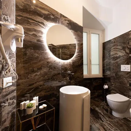 The Best Rent - Elegant Five-Bedrooms Apartment Near Colosseo Rome Exterior photo